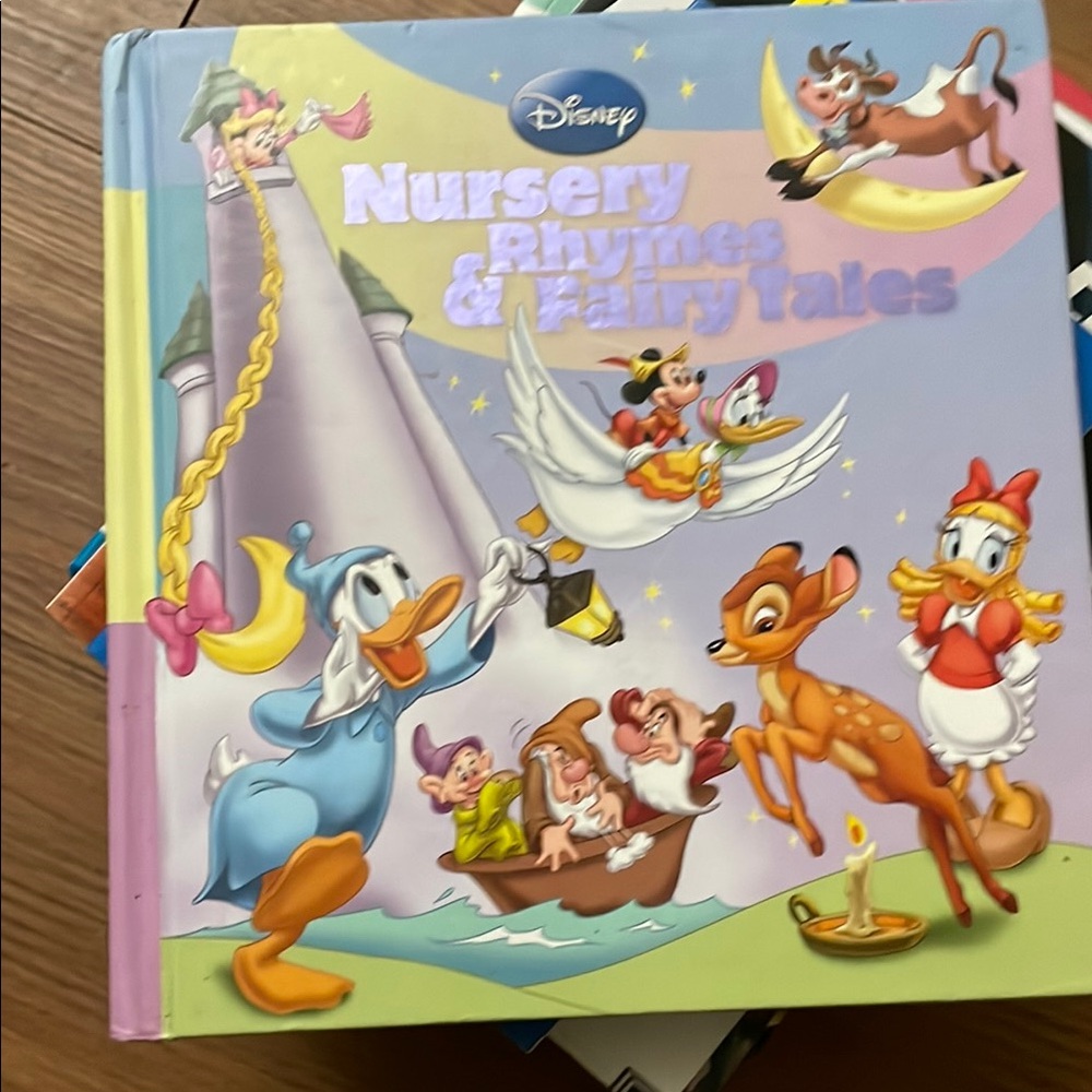 💥NEW ITEM💥 Disney Blue and Purple Toy Set